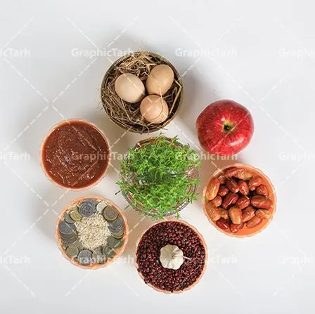 عکس سفره هفت سین عکس سفره هفت سین | طرح تصویر با کیفیت سفره هفت سین عید نوروز دانلود طرح تصویر سفره هفت سین عید نوروز و عکس سبزه با کیفیت عالی عکس سفره هفت سین عید برای شما که به دنبال تصاویر باکیفیت در طراحی خود می باشید ارائه شده است. تصاویر سفره هفت سین دارای کیفیت بسیار بالا ، با فرمت jpg تمام المان های موجود در این طرح تصویر با کیفیت می باشد. طرح با کیفیت سفره هفت سین طرح 7 سین عید باستانی نوروز شامل تصاویر با کیفیت: سبزه ، تنگ ماهی ، قرآن ، سیب ، سنبل ، سیر ، تخم مرغ رنگی ، سکه ، سنجد از طرح باکیفیت هفت سین می توان برای طرح نوروز ، بنر تبریک سال نو و ... استفاده نمود. دانلود عکس سفره هفت سین عید نوروز , طرح لایه باز هفت سین نوروز , وکتور هفت سین گرافیکی عید باستانی نوروز و هفت سین : نوروز یکی از کهنترین جشنهای به جا مانده از دوران باستان است که اکنون در مناطق مختلف ایران و کشورهای فارسی زبان آغاز فصل بهار را جشن می گیرند. ابوریحان بیرونی در این باره می گوید : نوروز نخستین روز است از فروردین ماه و از این جهت روزِ نو نام کردند که پیشانی سال نو است. ایرانیان باستان عقیده داشتند، با آمدن نوروز، فروهرها (ریشه کلمه فروردین) یا رواح درگذشتگان به دنیا باز می گردند و اگر خانه را تمیز و بستگان را شاد ببینند خوشحال شده و برای بازماندگان خود دعا میفرستند. عکس سفره هفت سین عید نوروز با کیفیت بالا : در نوروز ایرانیان سفره هفتسین می آرایند. هفت سین از مشهورترین مراسم نوروز است. هفت سین گرد آوردن هفت چیز است که نام آنها با حرف «س» آغاز گردد. معمولاً بین اشیاء ذیل: سیب، سنجد، سماق، سیر، سرکه، سبزه ، سمنو، سکه و ... هفت چیز برای هفت سین انتخاب میشود. در سفره هفتسین بهصورت سنتی آینه، کتاب قرآن، شاهنامه یا دیوان حافظ، تنگ آب بههمراه ماهی قرمز یا انار قرار میگیرد. عضو اصلی سفره سبزه است که در کنار شش سین دیگر، هفتسین را تشکیل میدهد. آبجکت لایه باز سفره هفت سین , هفت سین لایه باز, تایپوگرافی لایه باز سال نو مبارک دانلود طرح لایه باز سفره 7سین نوروز و خوشنویسی عید شما مبارک , وکتور سفره هفت سین تایپوگرافی لایه باز نوروز مبارک ,طرح psd سال نو, طرح psd سال نو مبارک, طرح psd یا مقلب القلوب,طرح آماده بنر طرح آماده بنر عید, طرح آماده بنر نوروز, طرح وکتور سفره هفت سین عید نوروز طرح بنر لایه باز عید نوروز, طرح خوشنویسی, طرح خوشنویسی یا مقلب القلوب, طرح لایه بازعید نوروز, طرحpsd فایل لایه باز یا مقلب القلوب, گرافیک طرح,خوشنویسی لایه باز نوروز مبارک, نقاشی خط یا مقلب القلوب رایگان نمونه طرح 7 سین | عکس سفره هفت سین عید نوروز با کیفیت بالا